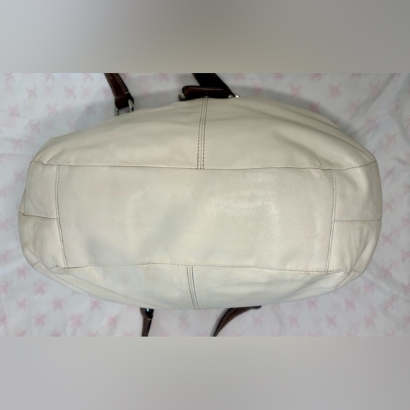 Coach Soho Lynn Hobo in ivory, cognac trim leather & silver-tone hardware - Picture 6 of 15